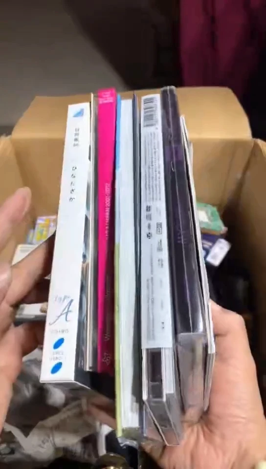 8新中古商品，瑕疵品，不保好坏。423