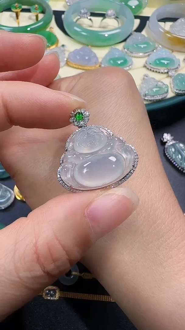 【闪购商品】翡翠颈饰18K金镶嵌翡翠佛公