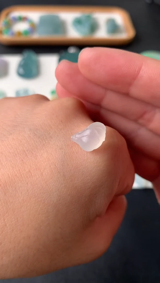 未镶嵌定制翡翠