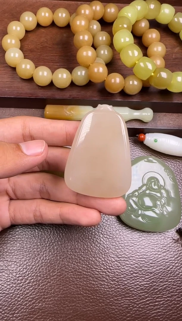 未镶嵌和田玉挂件挂件