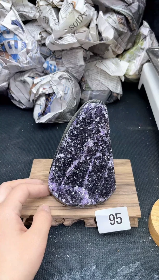 【闪购商品】紫晶1未镶嵌95号摆件