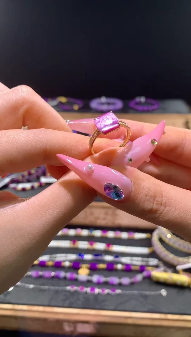 苏纪石（舒俱来）18K金镶嵌.戒指