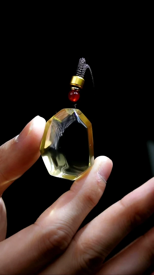 吊坠(赠链)未镶嵌水晶水晶