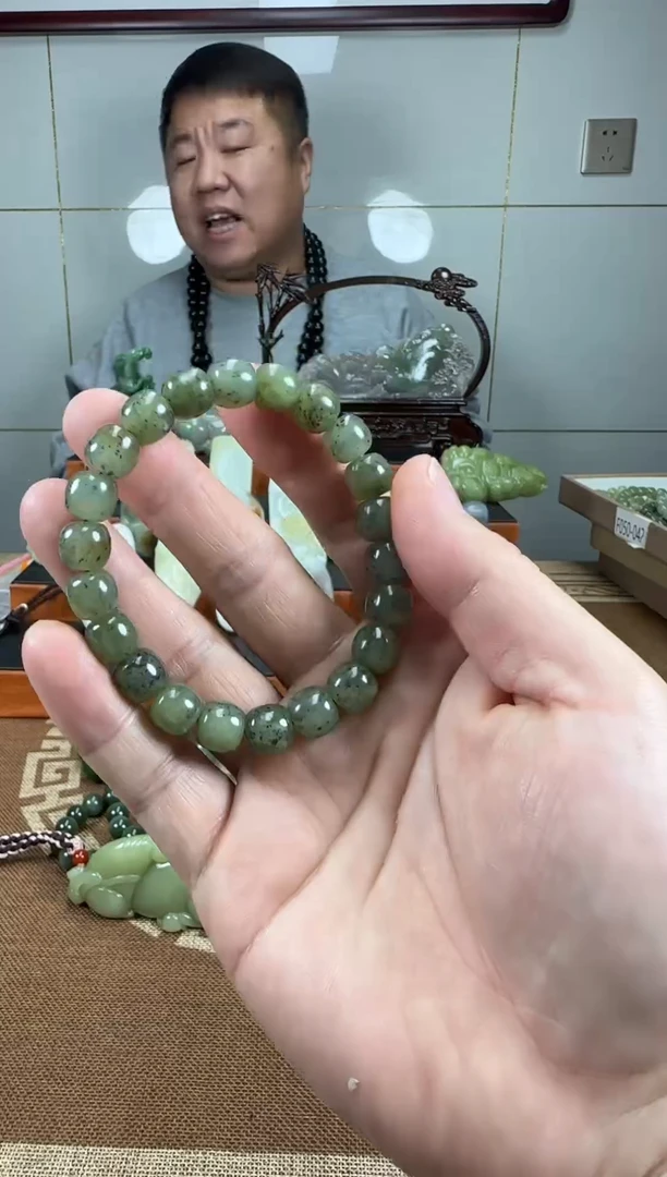 未镶嵌和田玉挂件和田玉手串