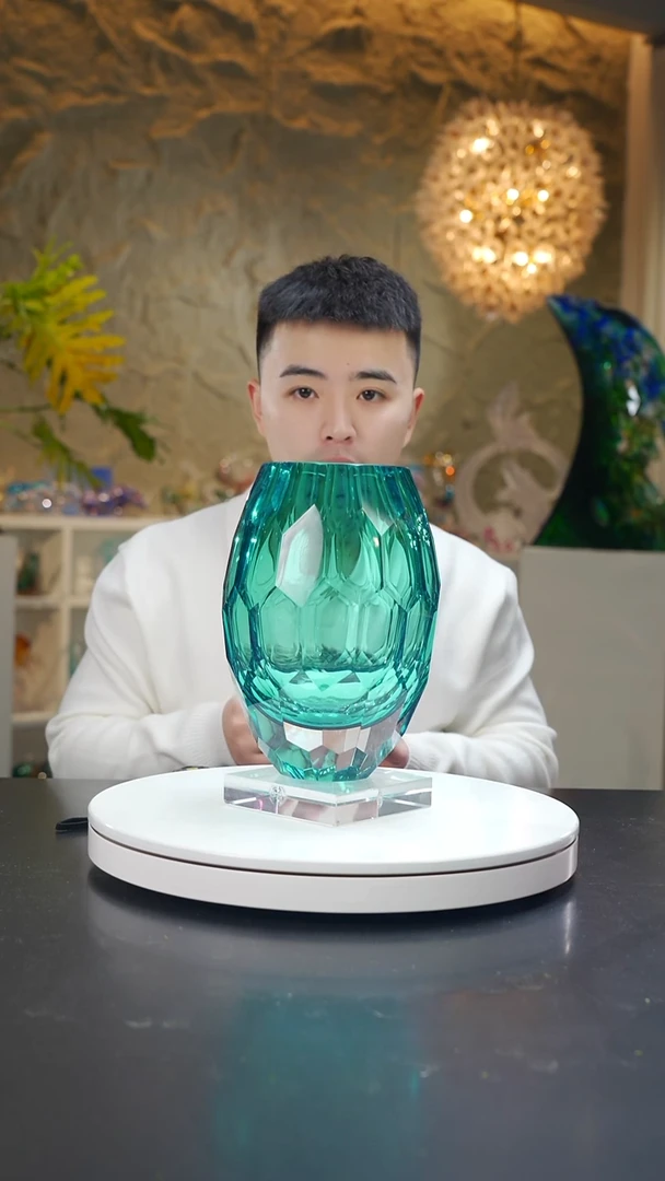 手工艺品琉璃湖水蓝钻石切面花器
