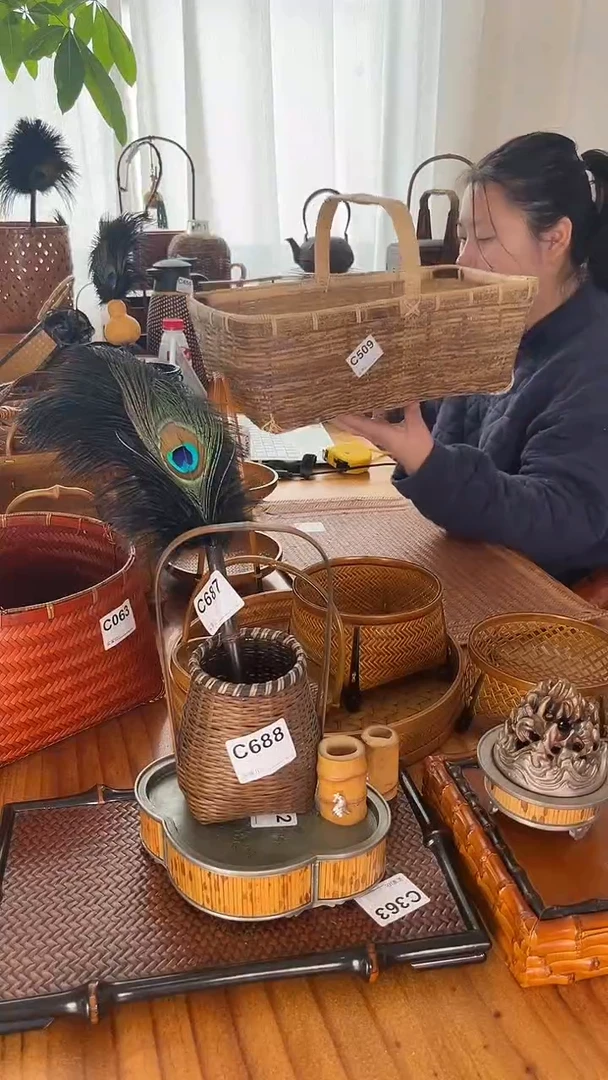 开播福利品花器C509