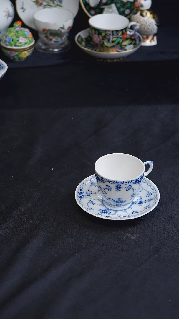 骨瓷婷婷中古器物如图所示60