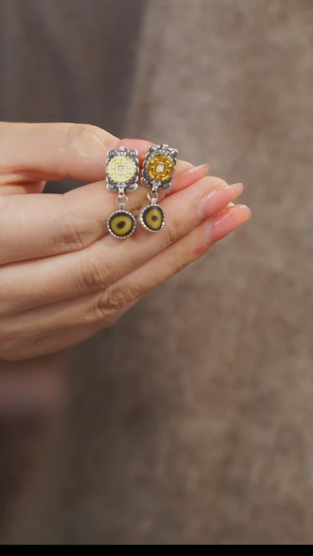 【闪购商品】玛瑙/玉髓耳环银S925镶嵌多样性发一