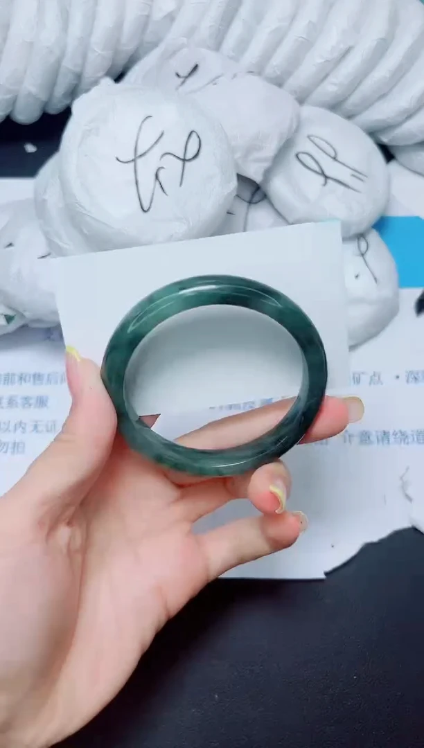 石英质玉手镯未镶嵌301/56