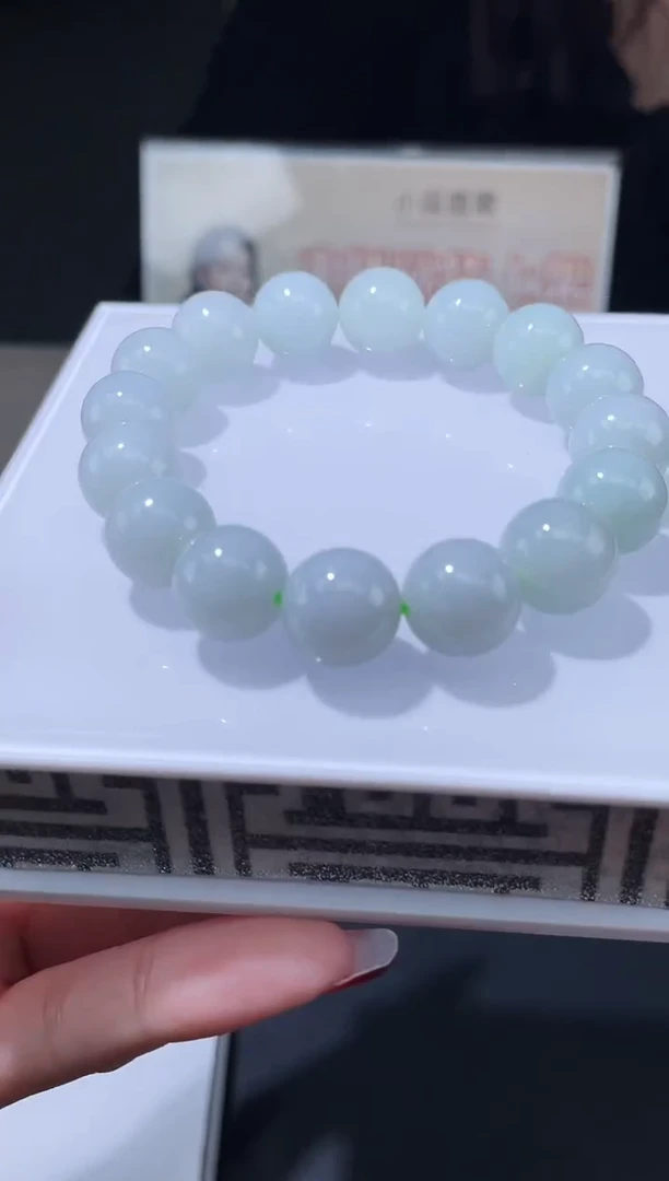【闪购商品】定制翡翠未镶嵌不退不换随机发CMH1件-A