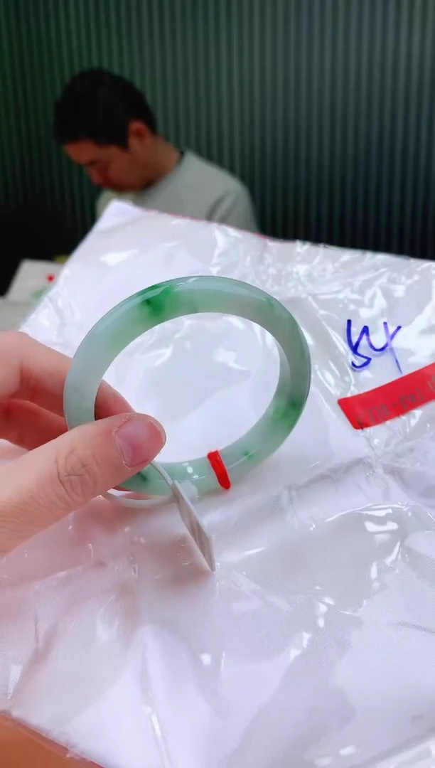 未镶嵌手镯翡翠54