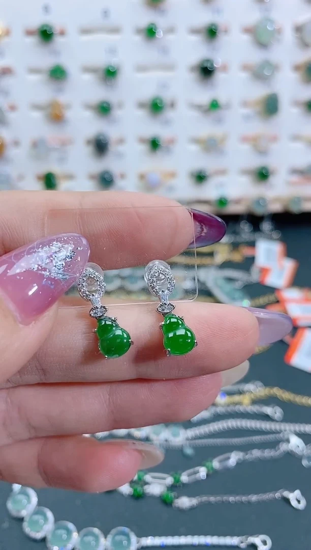 银S925镶嵌翡翠耳饰天然翡翠