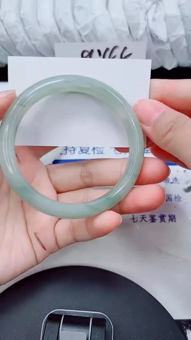 未镶嵌手镯石英质玉145-61/62