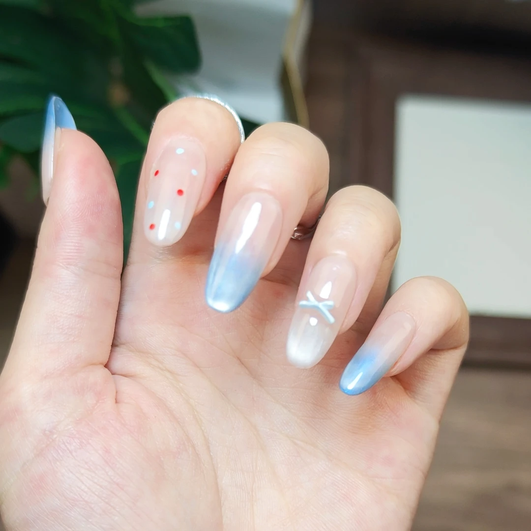 30<云蓝>灵惜手工蓝色穿戴甲冰蓝渐变猫眼高级感高颜值蓝色穿戴甲