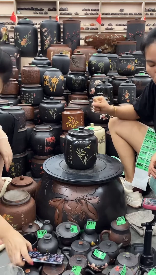 罐瑕疵茶叶罐 冬瓜彩填061