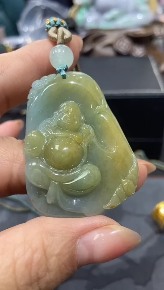 翡翠未镶嵌颈饰吊坠