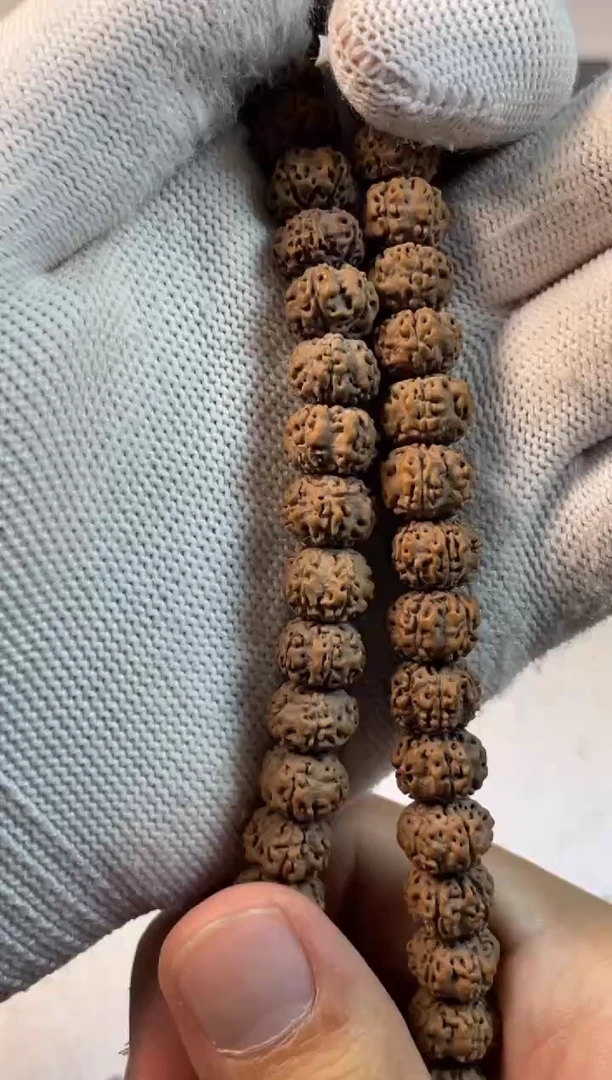 【闪购商品】金刚菩提手串灰皮平细梅花手持真空包装