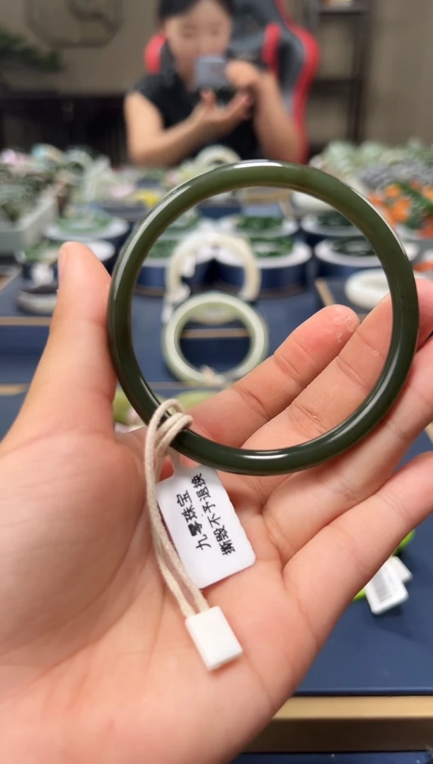 和田玉手镯未镶嵌A0031-58