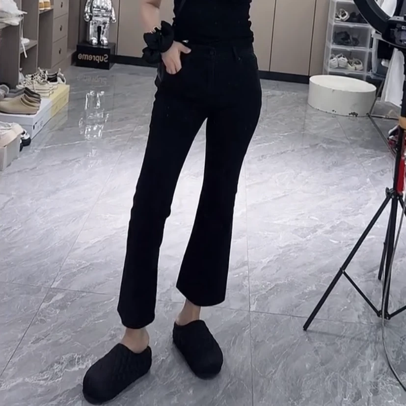 萱贝纯黑色气质时尚微喇牛仔裤女胖mm显瘦早秋新款八分弹力喇叭裤
