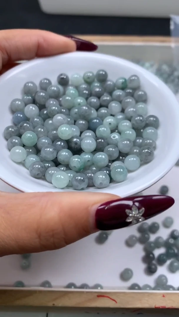 未镶嵌翡翠手饰M490 翡翠乌鸡6+mm5个10元