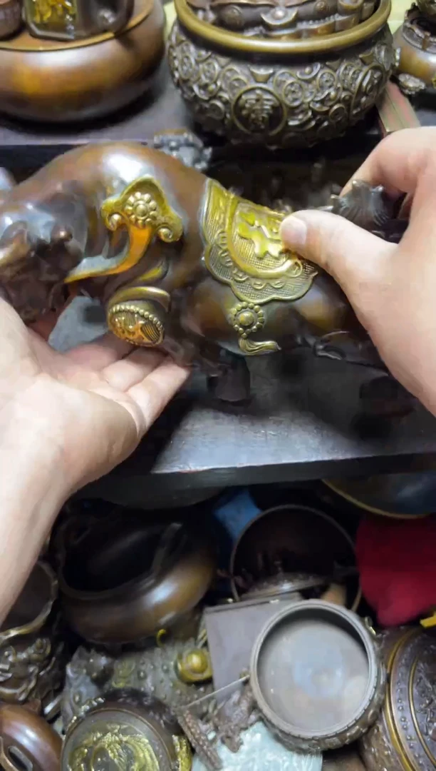 精美铜器点击下单