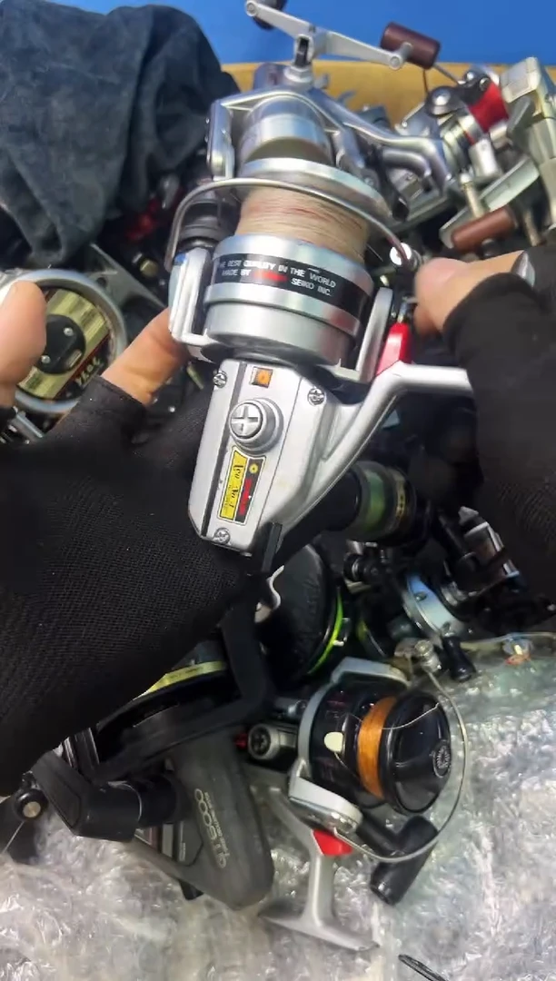 用****5微瑕钓鱼轮，直播间讲解为准，看清楚再拍，如有拆卸不退换