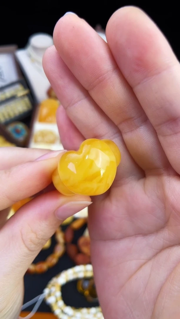 琥珀未镶嵌珠宝奇石用****7柒月