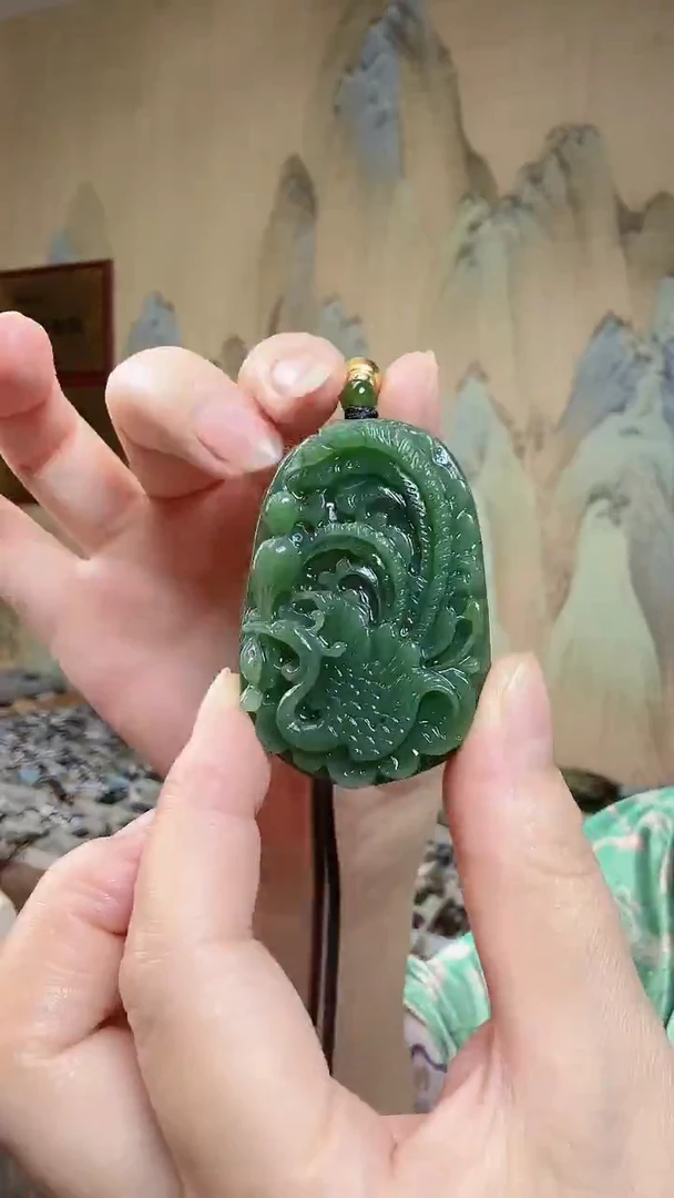 颈饰未镶嵌和田玉.