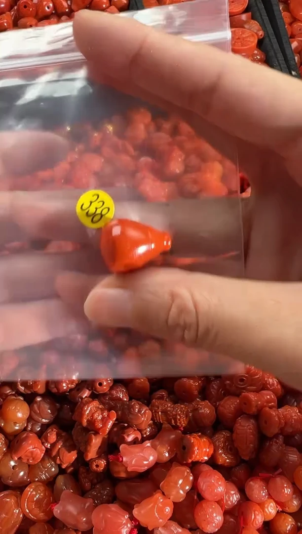 【闪购商品】南红玛瑙颈饰未镶嵌1