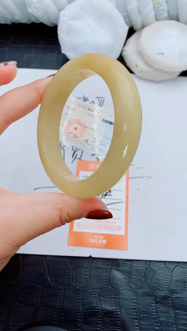 【闪购商品】石英质玉手镯未镶嵌T157-61-62