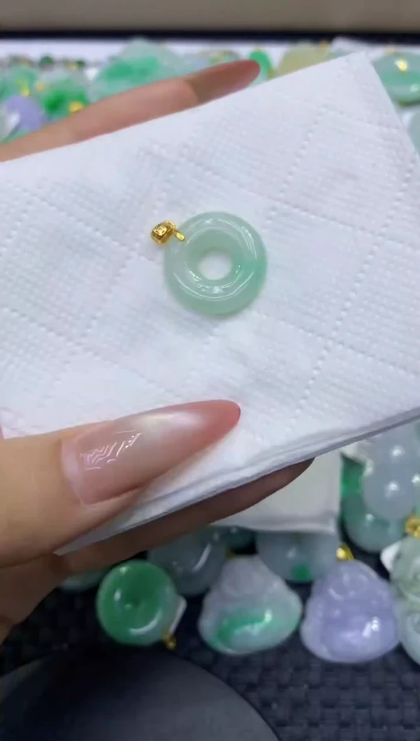 颈饰未镶嵌翡翠天然缅甸A货翡翠