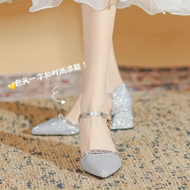 2025新款网红时尚百搭一字带凉鞋女仙女风中跟凉鞋