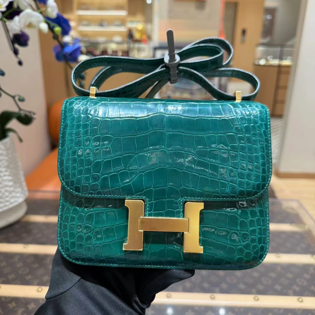 99新 Hermes/爱马仕 康康19/翡翠绿/亮面方块鳄鱼/金扣