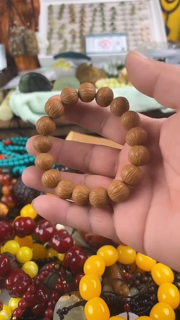 吊坠滴血莲花菩提柳***、逸品轩专属链接