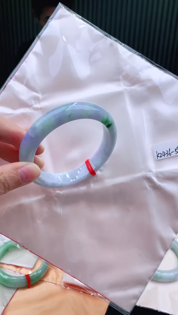 未镶嵌手镯翡翠59+