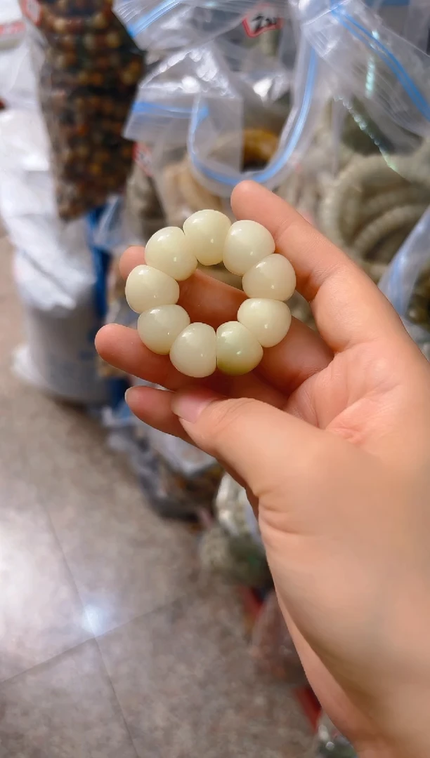 菩提根/象牙果吊坠f01