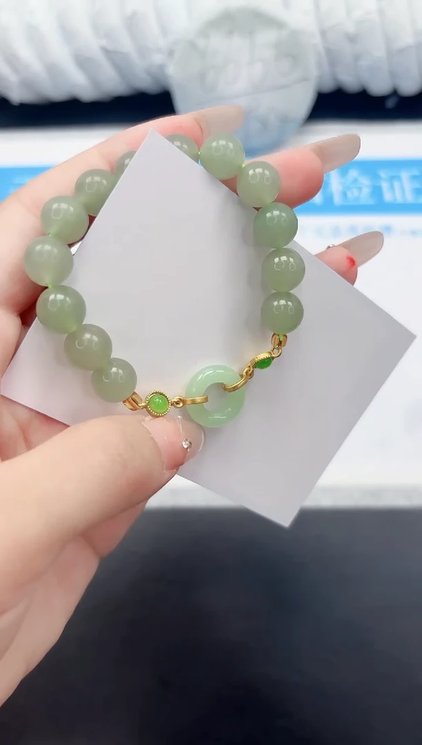 手镯石英质玉未镶嵌YUAN