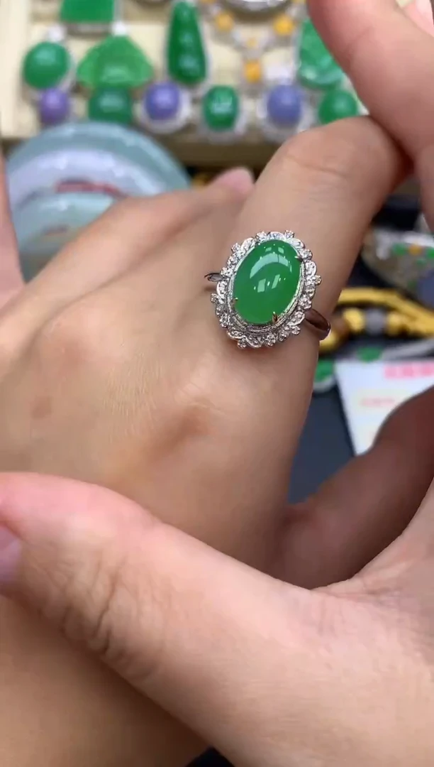 18K金镶嵌戒指翡翠263-中国好珍宝