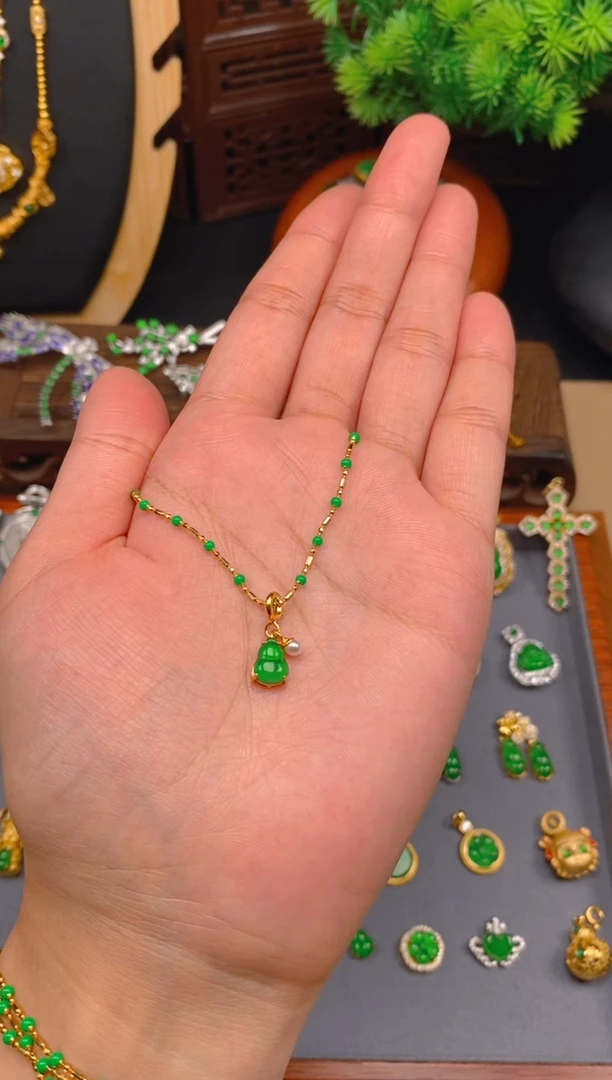 【闪购商品】翡翠吊坠(不含链)银S925镶嵌葫芦万能扣
