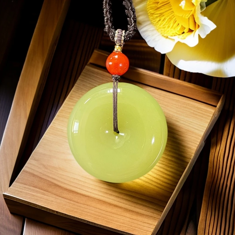 收藏级新疆天然和田玉挂件鸡油黄玉石若羌黄口料黄玉平安扣玉坠