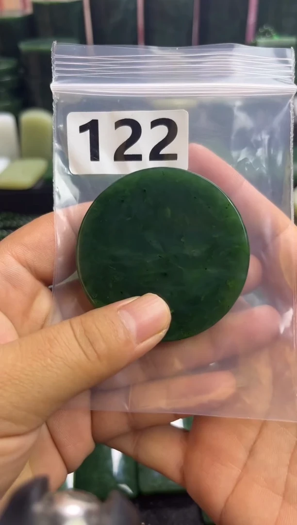 未镶嵌和田玉珠宝半成品镯芯