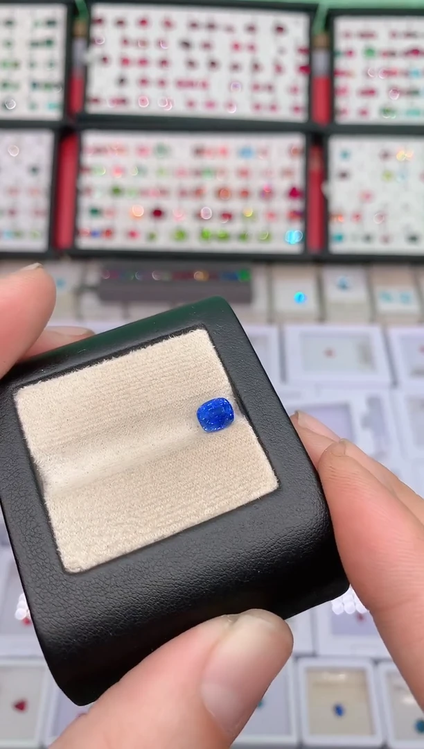 裸石蓝宝石2.02ct吉尔德无烧