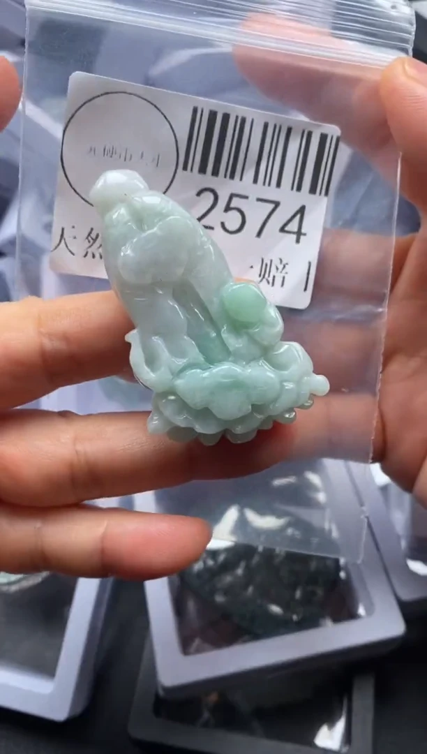 吊坠(不含链)未镶嵌翡翠2574