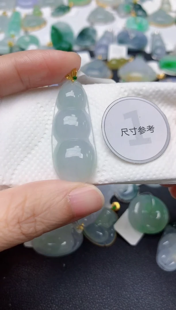 颈饰18K金镶嵌翡翠天然缅甸A货翡翠