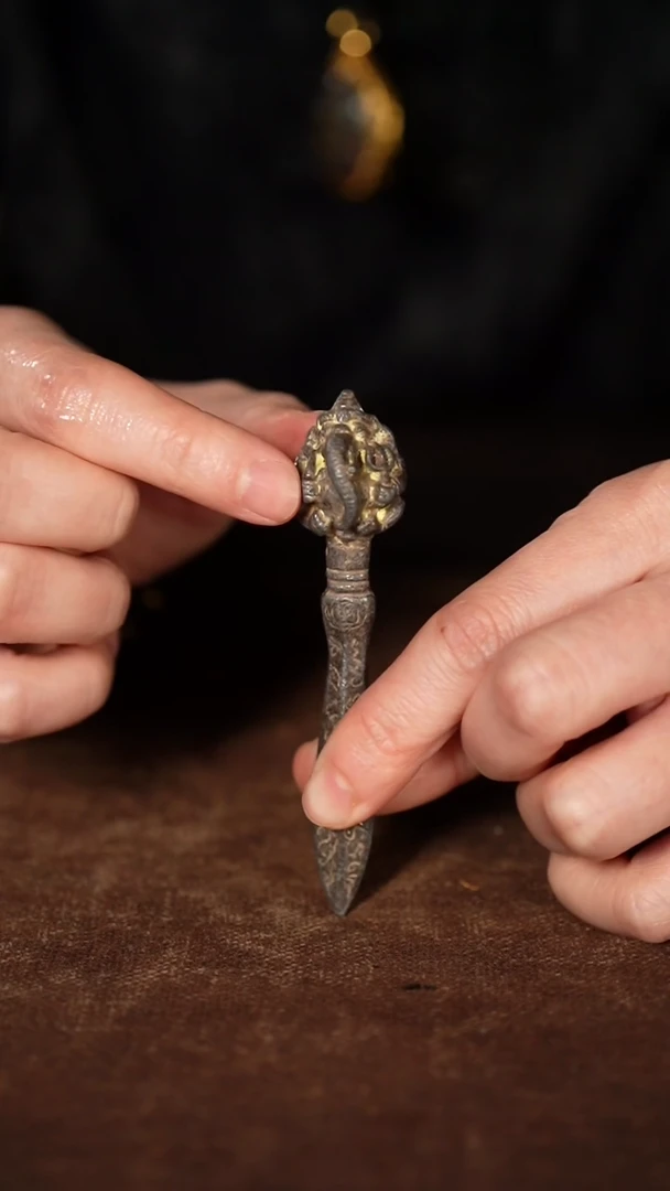 【闪购商品】长9.5宽2。