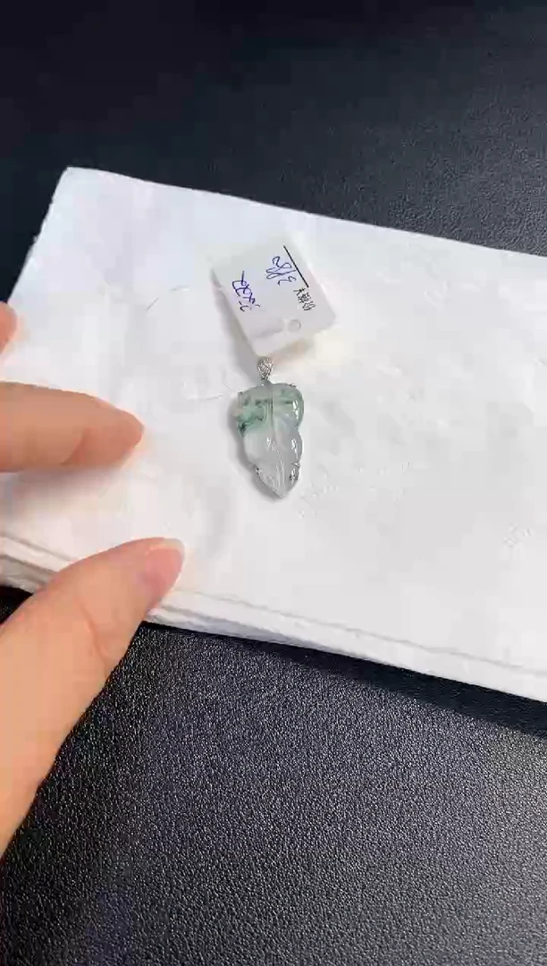 吊坠(不含链)18K金镶嵌翡翠慕**双叶子
