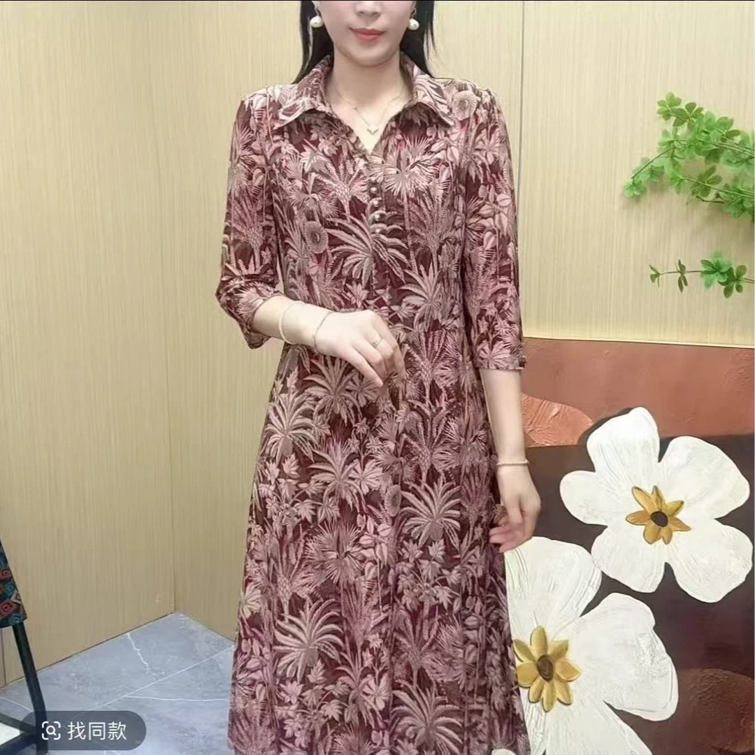 2025春夏新款翻领洋气妈妈装连衣裙碎花中长款