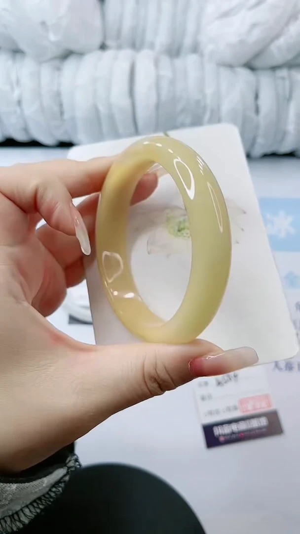 【闪购商品】石英质玉手镯未镶嵌多样性发货A564