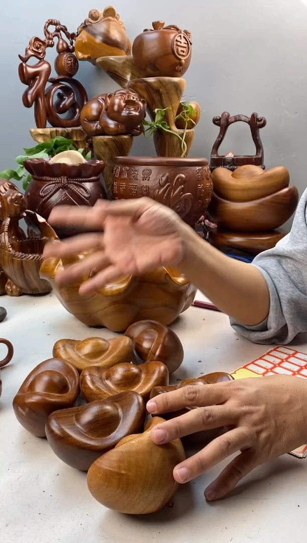 香樟木A18小元宝摆件/尺寸