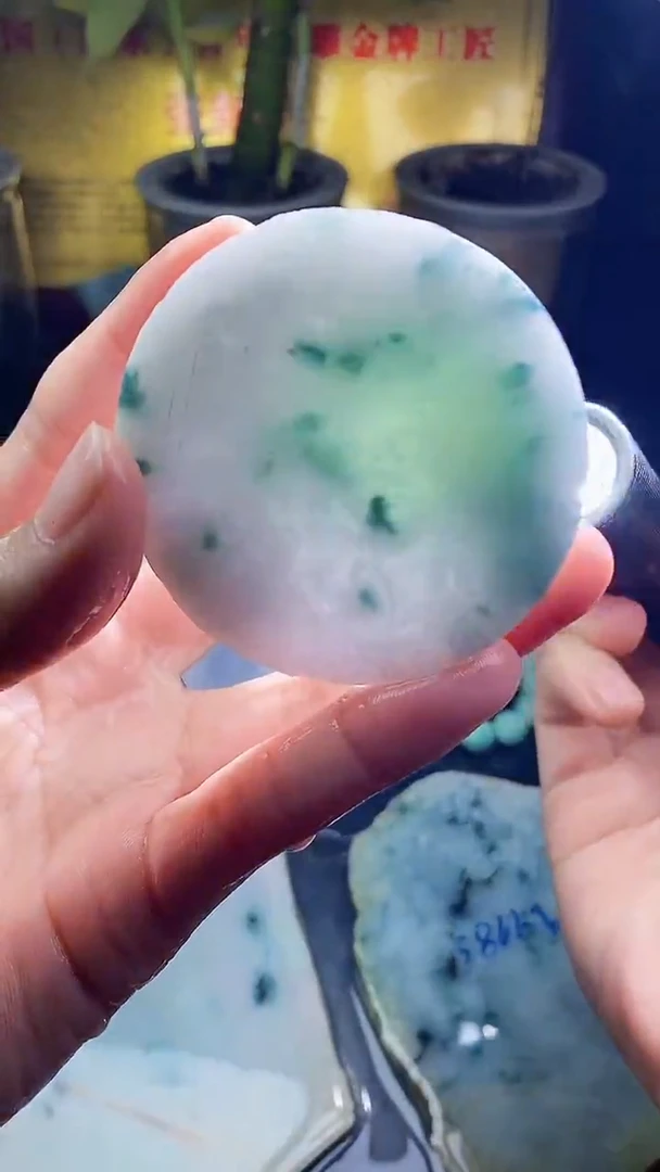 未镶嵌挂件翡翠小雨73